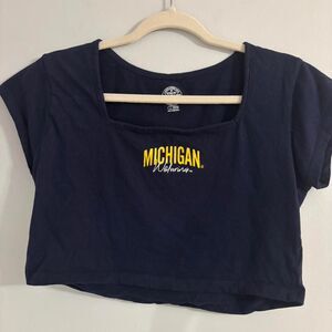 Unbranded Women's Navy Crop-top